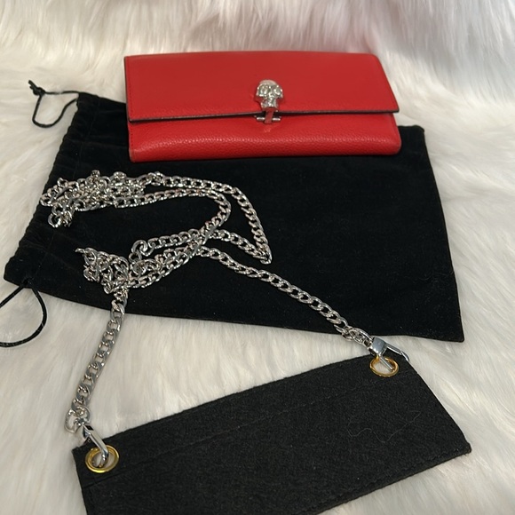 Authentic Alexander McQueen Skull Wallet / WOC - Picture 16 of 17